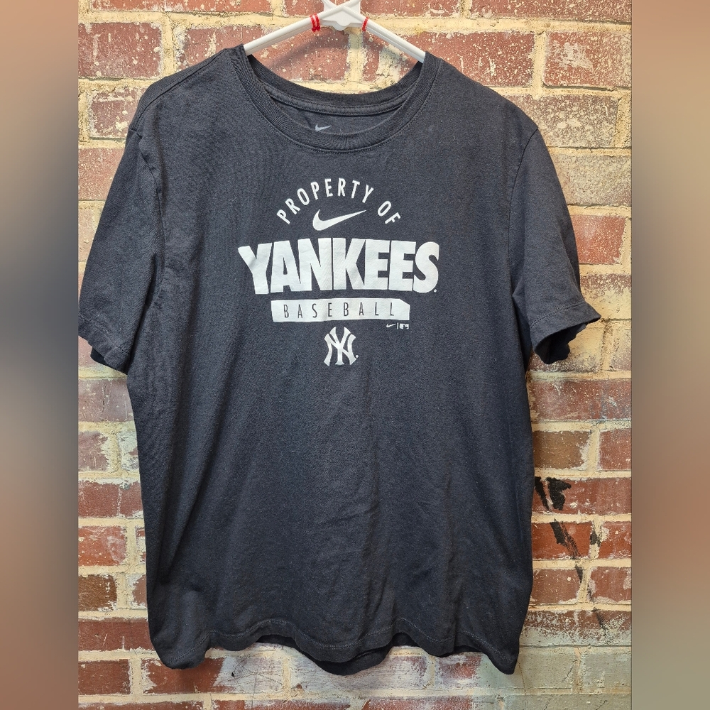 New York Yankees Baseball T-shirt  Nike Tee Black Men's MLB Large